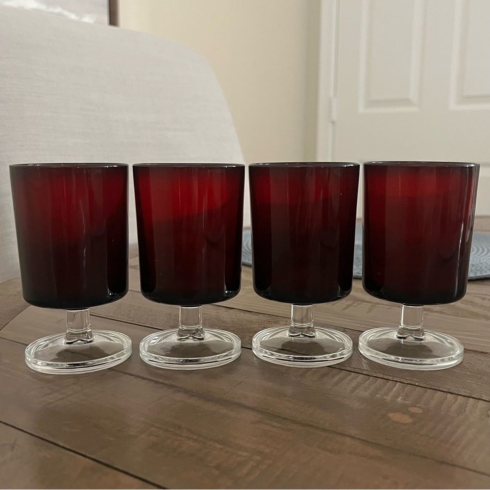Set Of Four Vintage MCM Cavalier Ruby Red Wine Glass CRISTAL D'ARQUES Durand